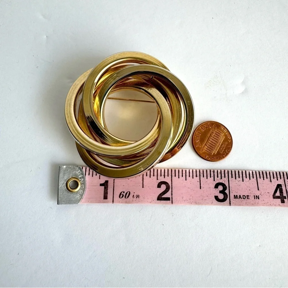 Vintage Gold Tone Concentric Circles Brooch Wreath Statement Large‎ Cocktail Pin